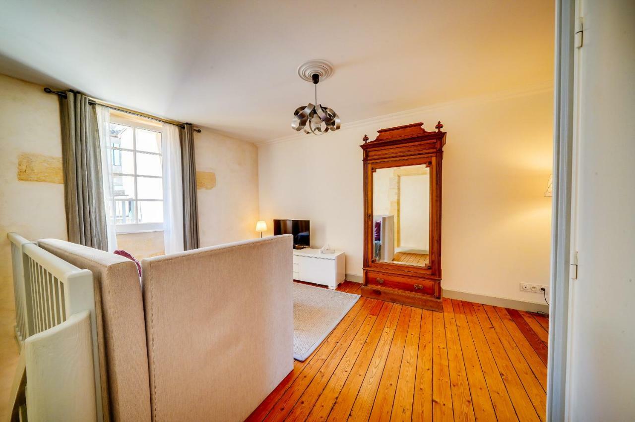 Logis Loiseau Avec Terrasse Apartment แซงต์เตมีลียง ภายนอก รูปภาพ